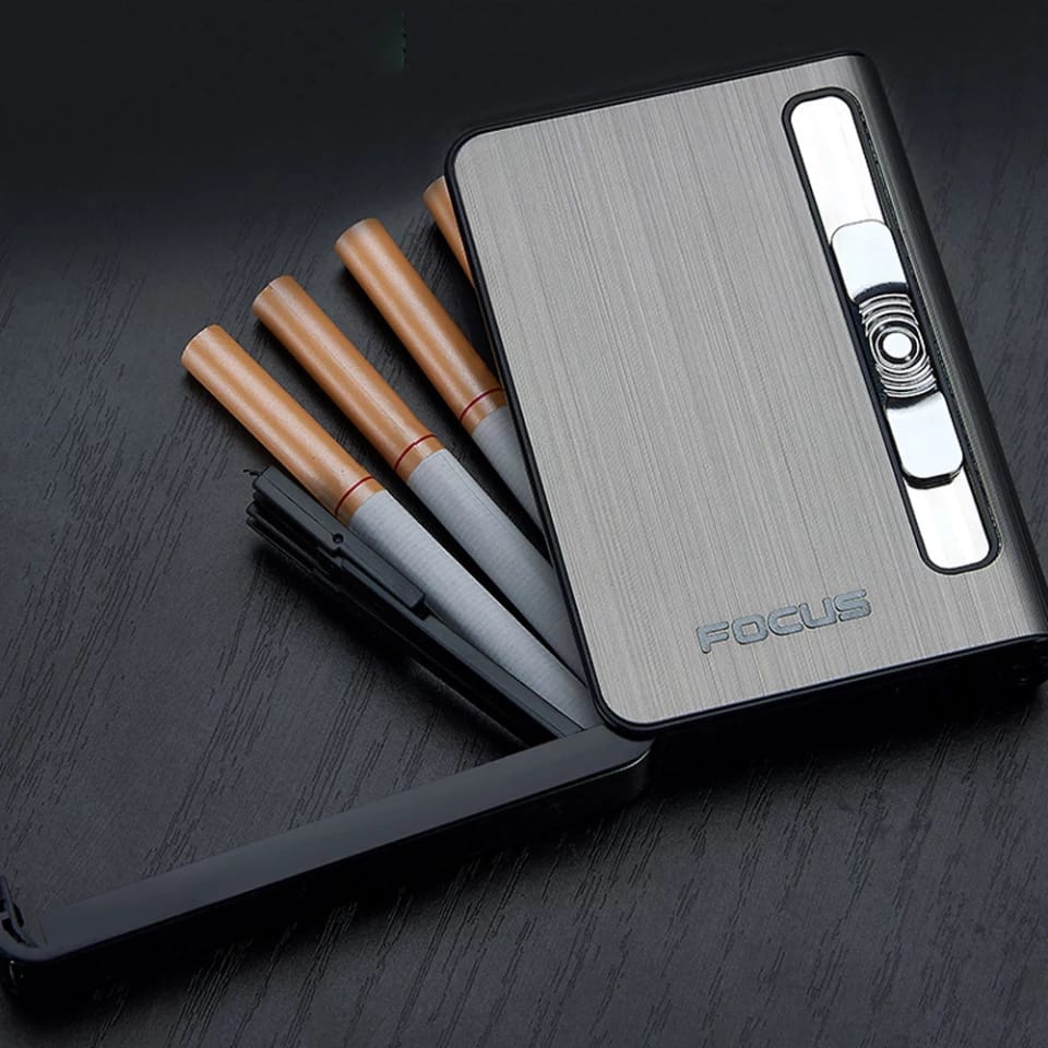 Focus Fancy Cigarette Case with Gas Lighter